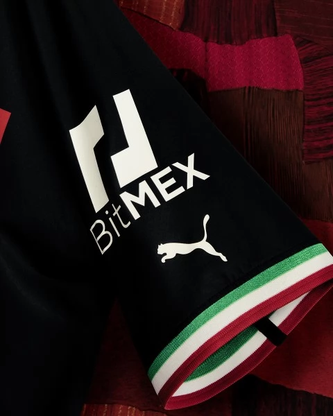 AC Milan Fotbalový Dres 2022-23 Bennacer 4 Domácí